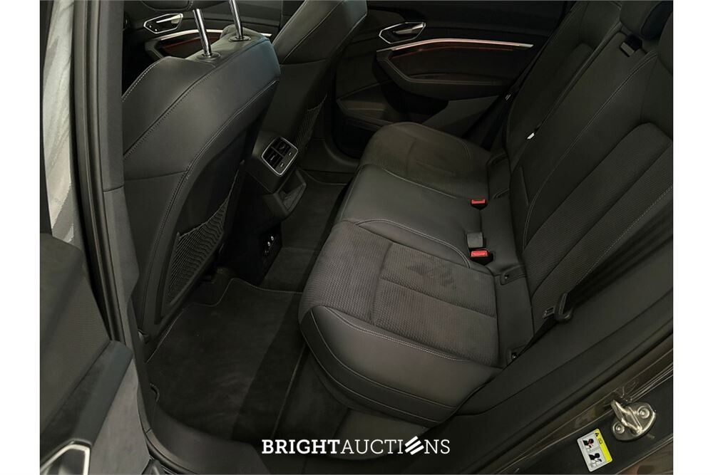 Audi Q8 55 S Edition Competition Quattro 115 kWh 2024 (Origineel-NL), Z-182-HF