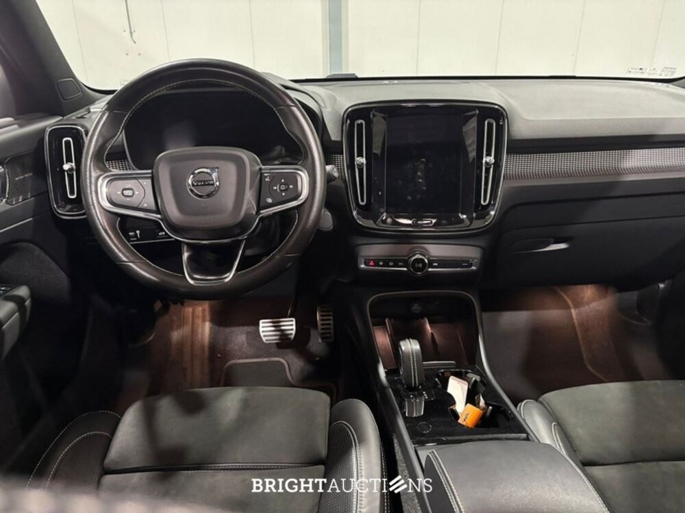 Volvo XC40 Recharge P8 R-Design AWD 408pk 2021 (Origineel-NL), L-840-FT