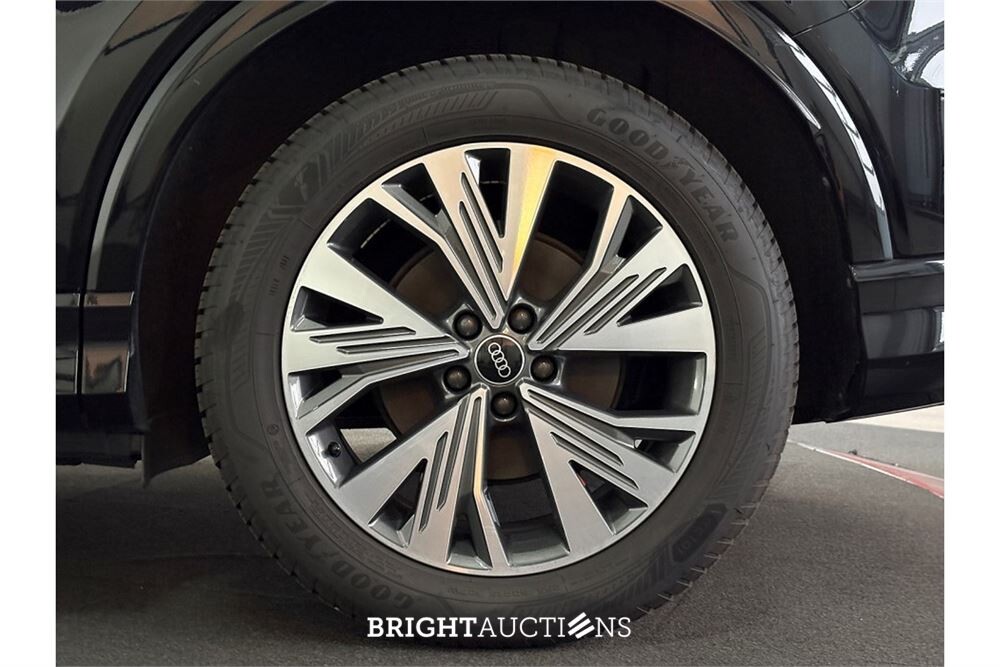 Audi Q4 35 Advanced edition 55 kWh 2022 (Origineel-NL), R-916-DG