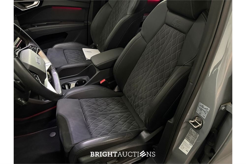 Audi Q4 50 S edition Quattro 77 kWh 2021 (Origineel-NL), N-596-SR