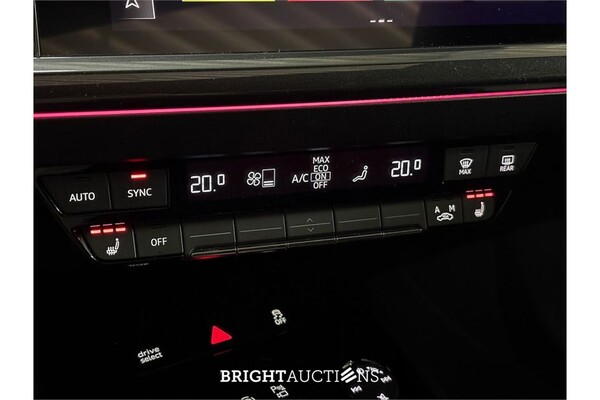 Audi Q4 50 S edition Quattro 77 kWh 2021 (Origineel-NL), N-596-SR
