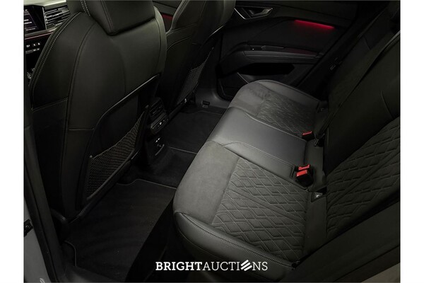 Audi Q4 50 S edition Quattro 77 kWh 2021 (Origineel-NL), N-596-SR
