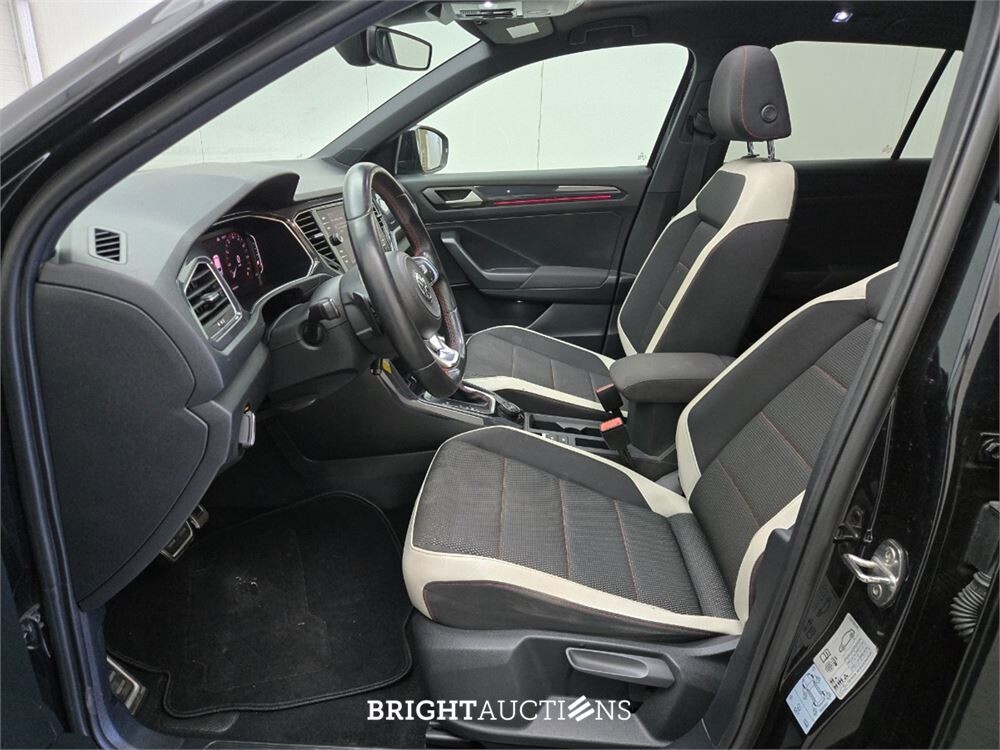 Volkswagen T-Roc 4Motion Sport Business R 2.0 TSI 191pk 2019, X-032-DJ