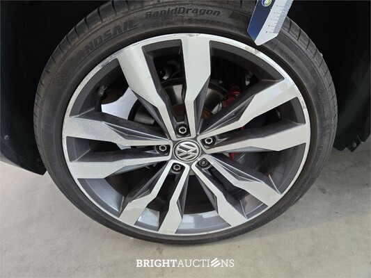 Volkswagen T-Roc 4Motion Sport Business R 2.0 TSI 191pk 2019, X-032-DJ