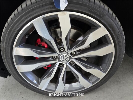 Volkswagen T-Roc 4Motion Sport Business R 2.0 TSI 191pk 2019, X-032-DJ