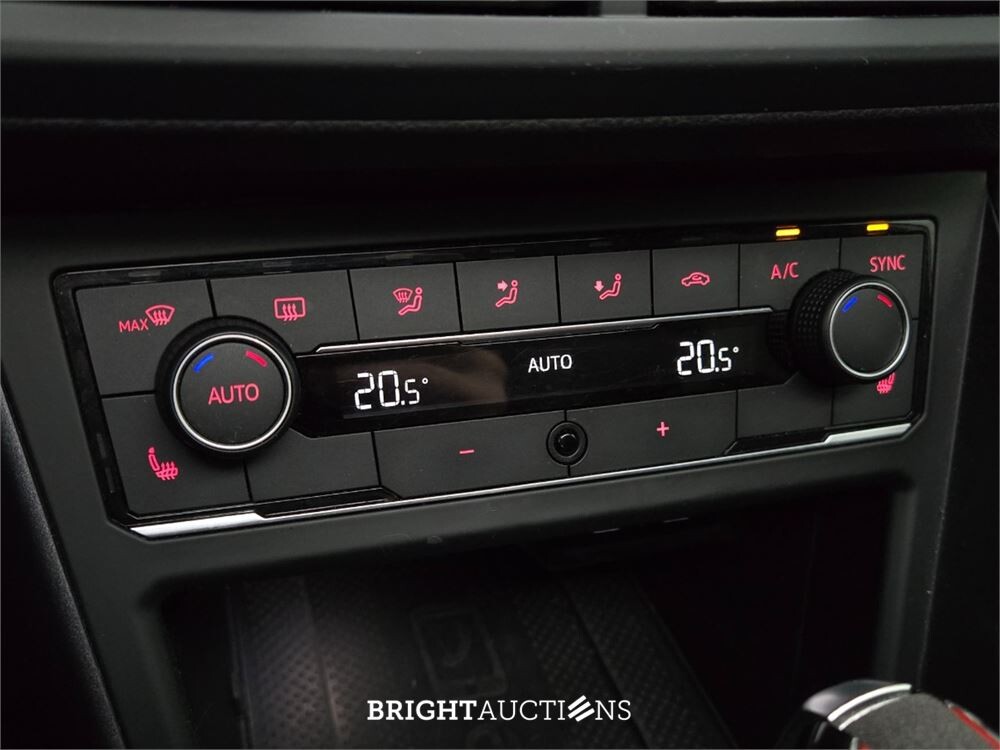 Volkswagen Polo GTI 2.0 TSI 200pk 2020, T-411-VH