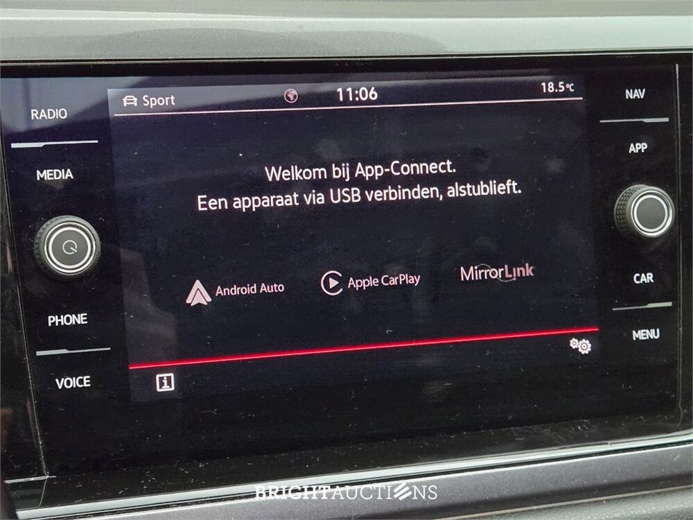 Volkswagen Polo GTI 2.0 TSI 200pk 2020, T-411-VH