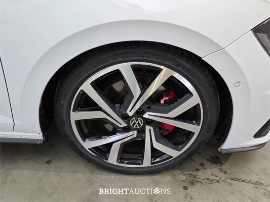 Volkswagen Polo GTI 2.0 TSI 200pk 2020, T-411-VH