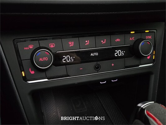 Volkswagen Polo GTI 2.0 TSI 200pk 2020, T-411-VH