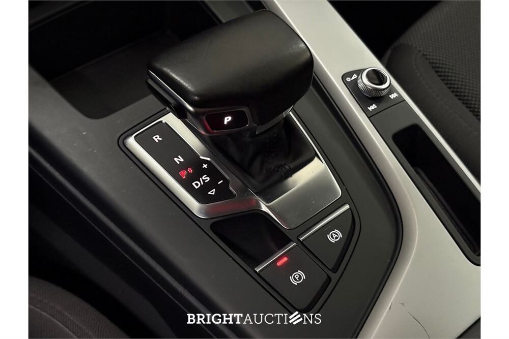 Audi A4 35 Pro Line TFSI 149pk 2020 (Origineel-NL), J-439-NH
