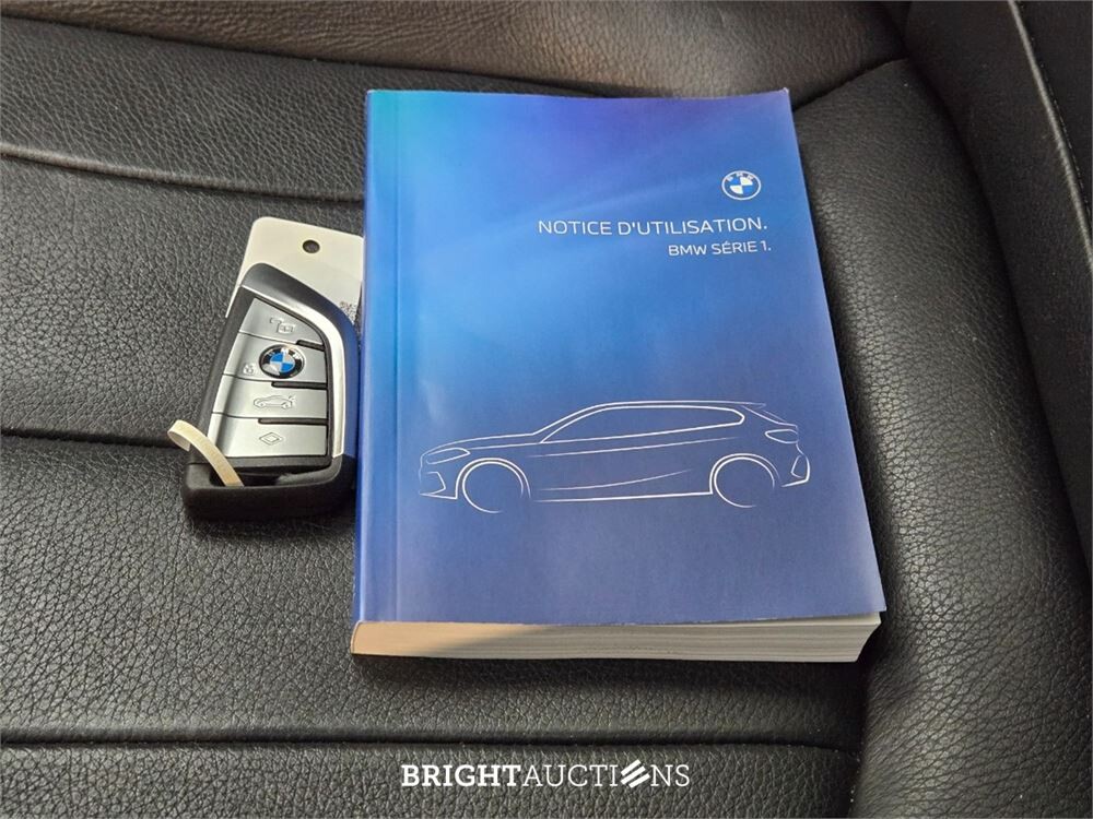BMW 118i 1-serie High Executive 136pk 2022 1-Serie, Z-968-PB