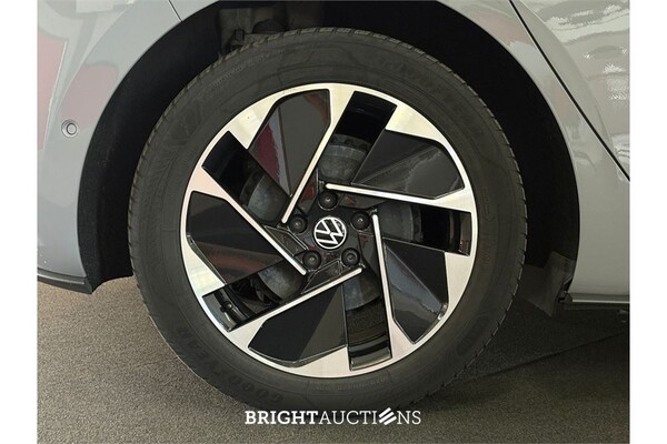 Volkswagen ID.3 Pro Advantage 58 kWh 2023 (Origineel-NL), T-761-HN