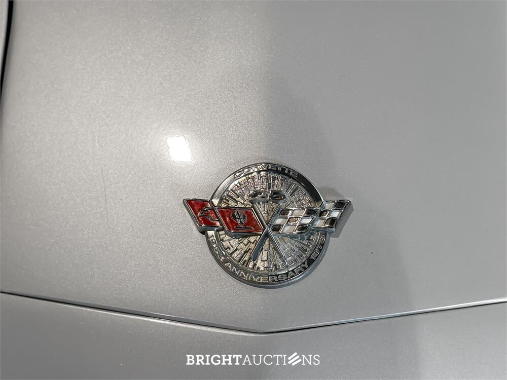 Chevrolet Corvette 5.7 V8 Convertible Two-Tone L-82 ANNIVERSARY EDITION 1 YZ 87 194pk 1978, 15-XXL-9