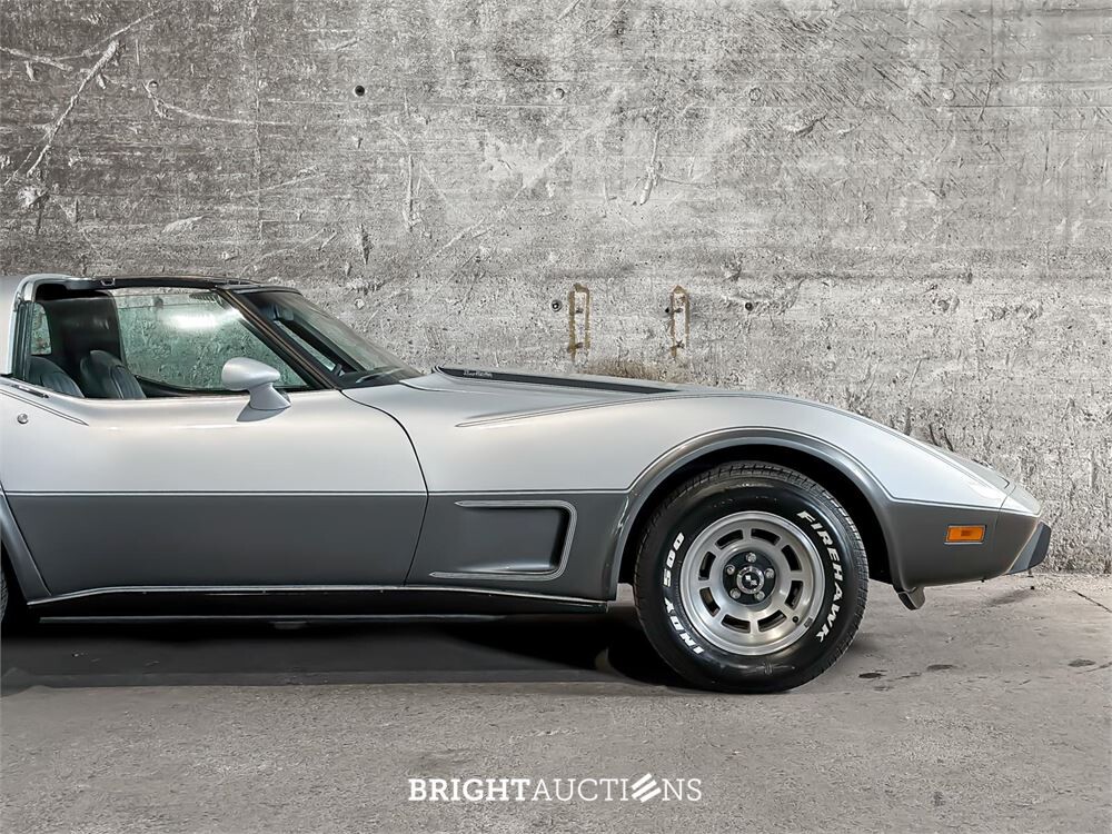 Chevrolet Corvette 5.7 V8 Convertible Two-Tone L-82 ANNIVERSARY EDITION 1 YZ 87 194pk 1978, 15-XXL-9