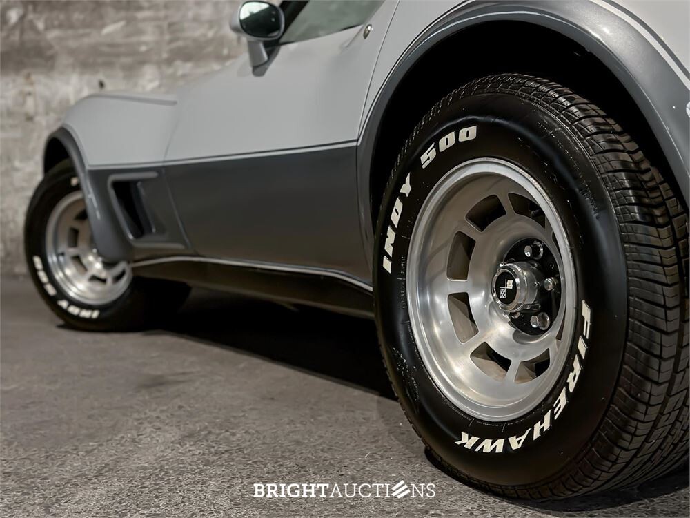 Chevrolet Corvette 5.7 V8 Convertible Two-Tone L-82 ANNIVERSARY EDITION 1 YZ 87 194pk 1978, 15-XXL-9