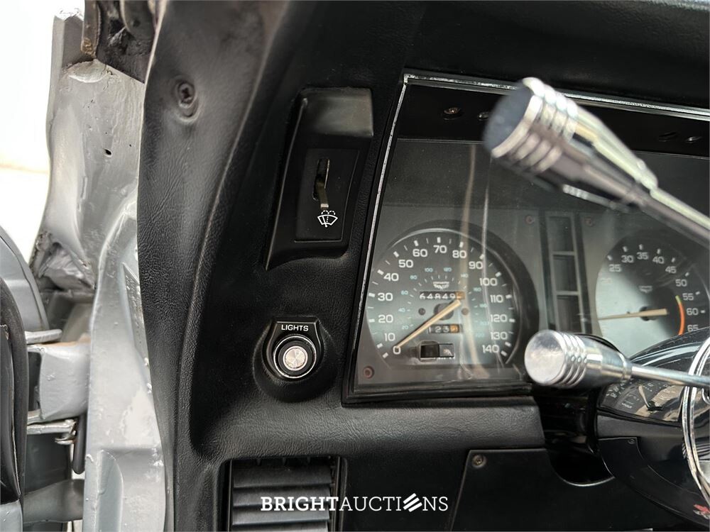 Chevrolet Corvette 5,7 V8 Cabrio, zweifarbig, L-82 ANNIVERSARY EDITION 1 YZ 87, 194 pk, Baujahr 1978, 15-XXL-9
