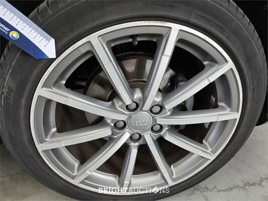 Audi Q3 CoD Design Pro Line Plus 1.4 TFSI 150pk 2015, L-563-RK