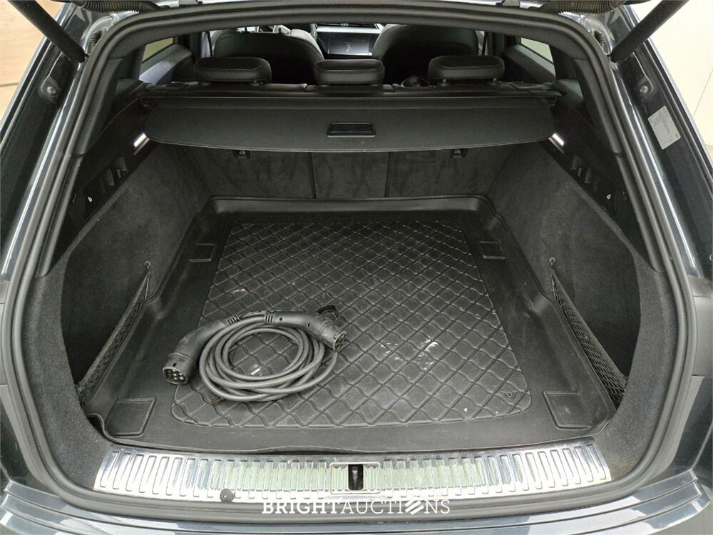 Audi e-tron 55 advanced Quattro 95 kWh 409pk 2019 (Origineel-NL), H-707-BH