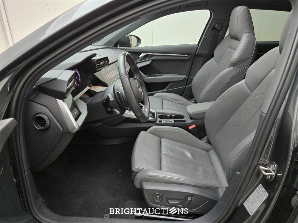 Audi A3 Sportback 40 e Business edition TFSI 265pk 2021, Z-157-NG