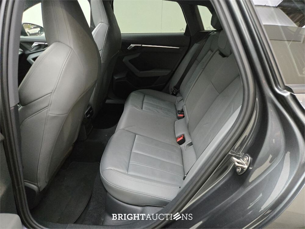 Audi A3 Sportback 40 e Business edition TFSI 265pk 2021, Z-157-NG