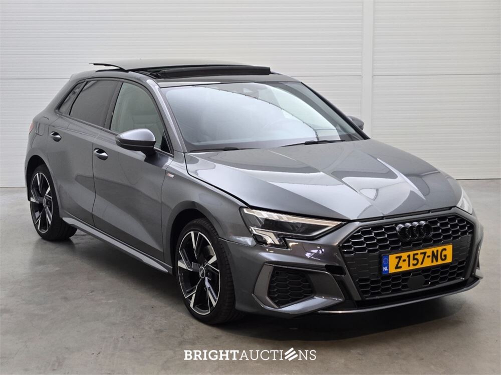 Audi A3 Sportback 40 e Business edition TFSI 265pk 2021, Z-157-NG