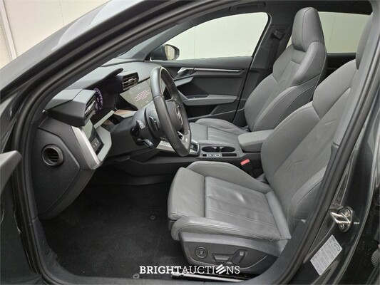 Audi A3 Sportback 40 e Business edition TFSI 265pk 2021, Z-157-NG