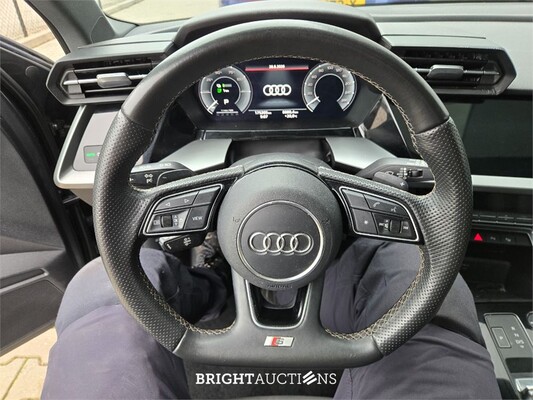 Audi A3 Sportback 40 e Business edition TFSI 265pk 2021, Z-157-NG