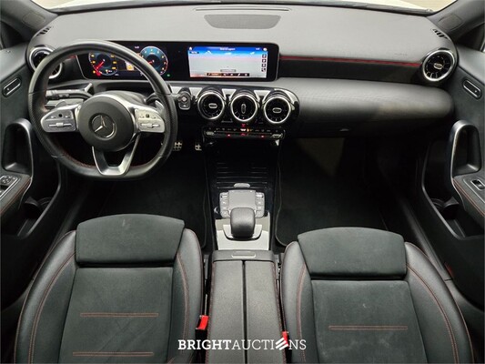 Mercedes-Benz A180 Business Solution AMG 136pk 2020 (Origineel-NL) A-klasse, H-689-PN