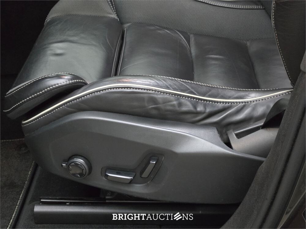 Volvo XC60 Recharge T6 R-Design 2.0 AWD 341pk 2021, GLS-72-H