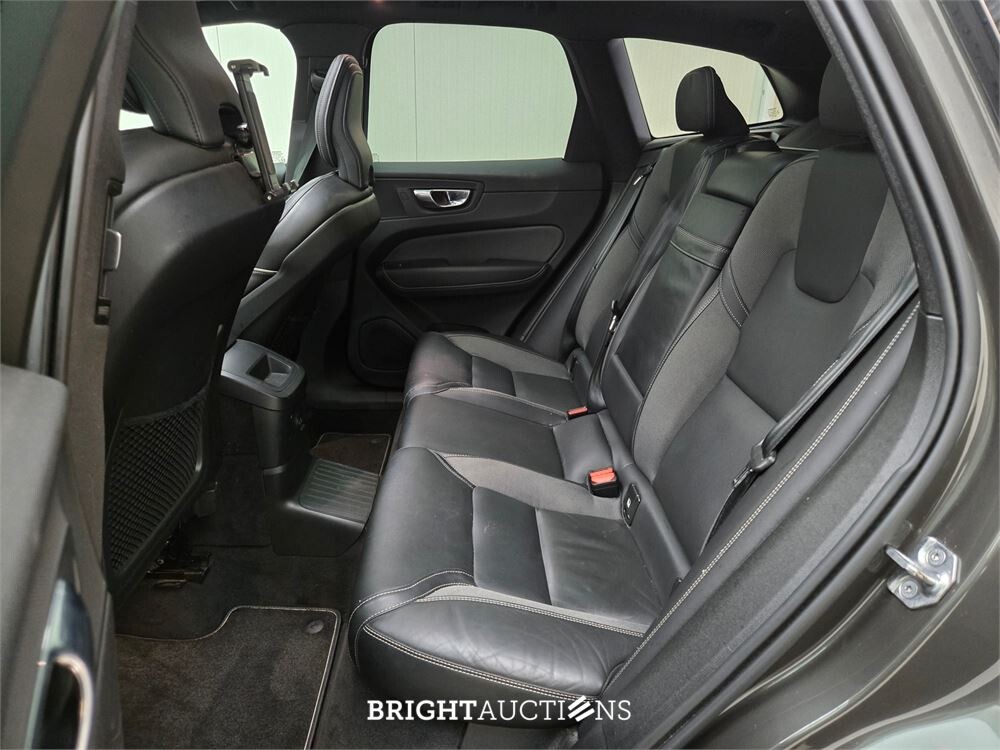 Volvo XC60 Recharge T6 R-Design 2.0 AWD 341pk 2021, GLS-72-H