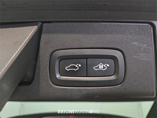 Volvo XC60 Recharge T6 R-Design 2.0 AWD 341pk 2021, GLS-72-H