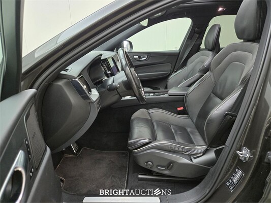 Volvo XC60 Recharge T6 R-Design 2.0 AWD 341pk 2021, GLS-72-H