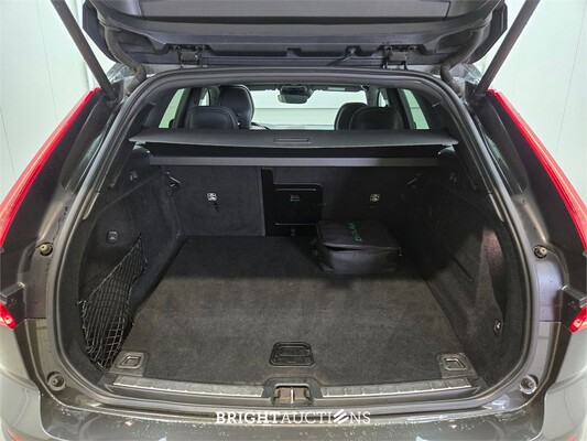 Volvo XC60 Recharge T6 R-Design 2.0 AWD 341pk 2021, GLS-72-H