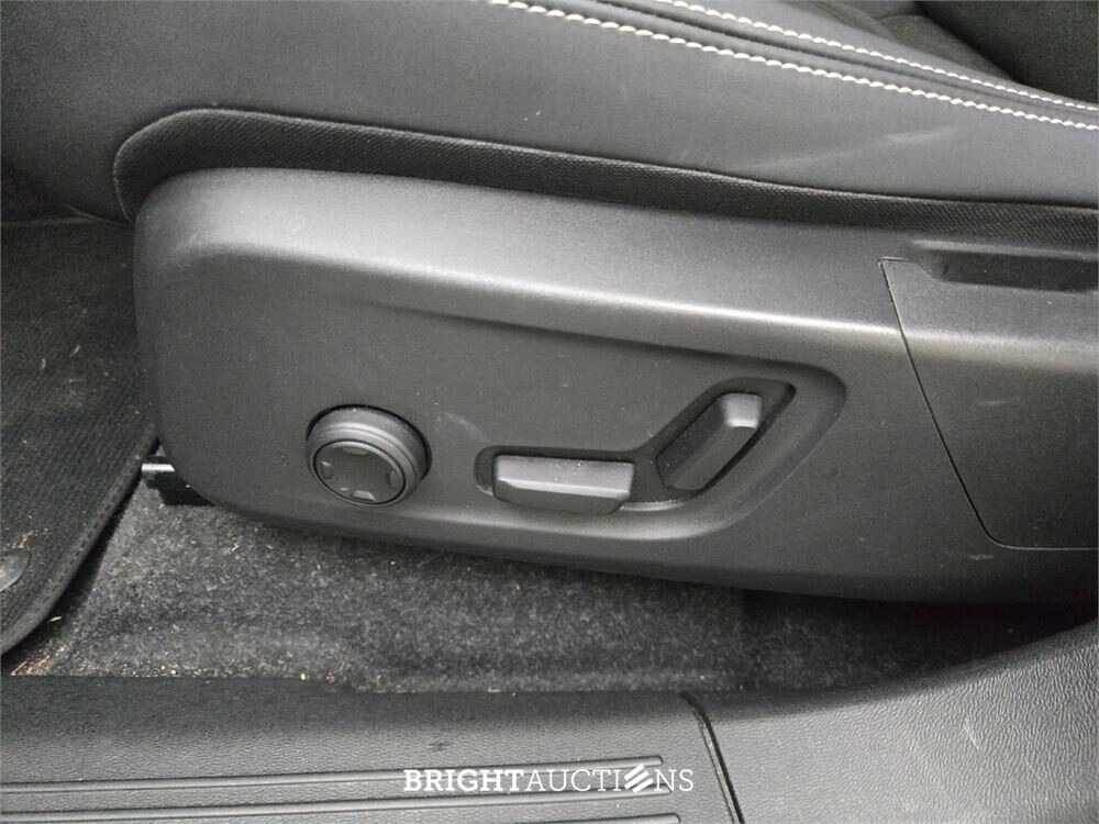 Volvo XC40 Recharge Pro 232pk 2021 (Origineel-NL), N-739-SR