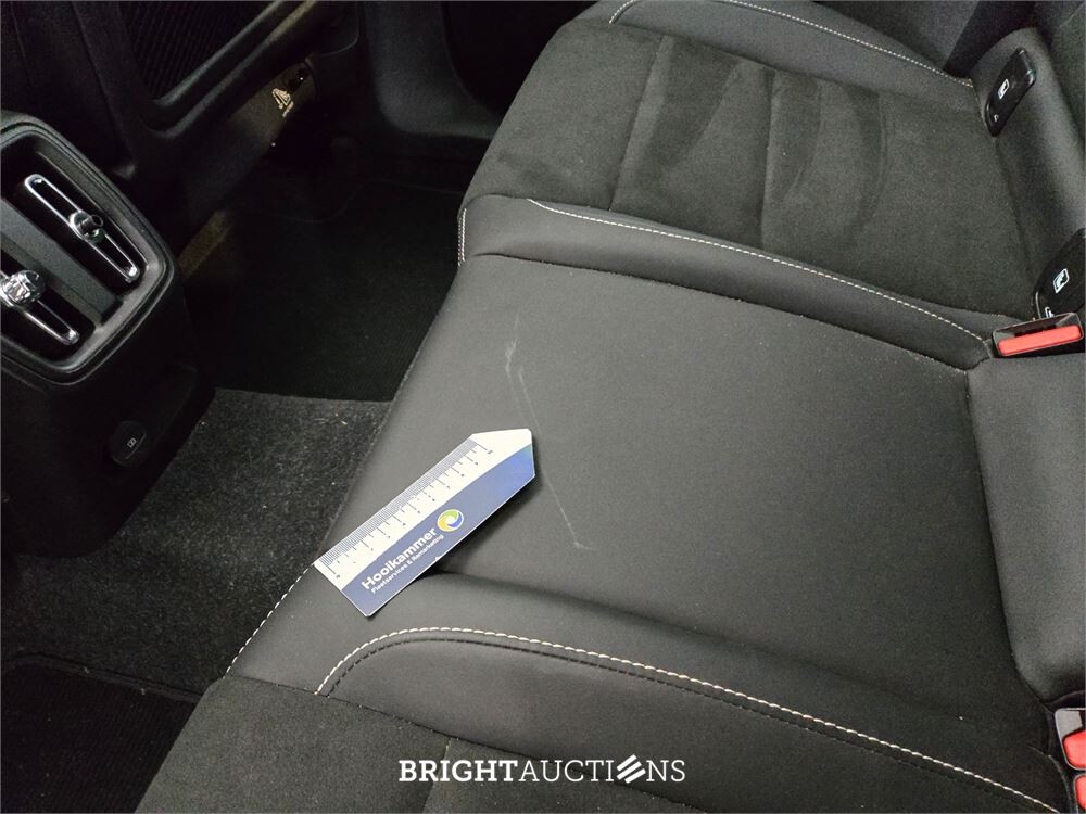 Volvo XC40 Recharge Pro 232pk 2021 (Origineel-NL), N-739-SR
