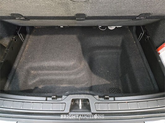 Volvo XC40 Recharge Pro 232pk 2021 (Origineel-NL), N-739-SR