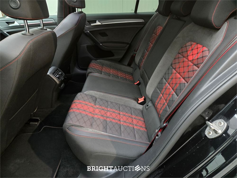 Volkswagen Golf GTI TCR 2.0 TSI 290pk 2019, H-613-ZN