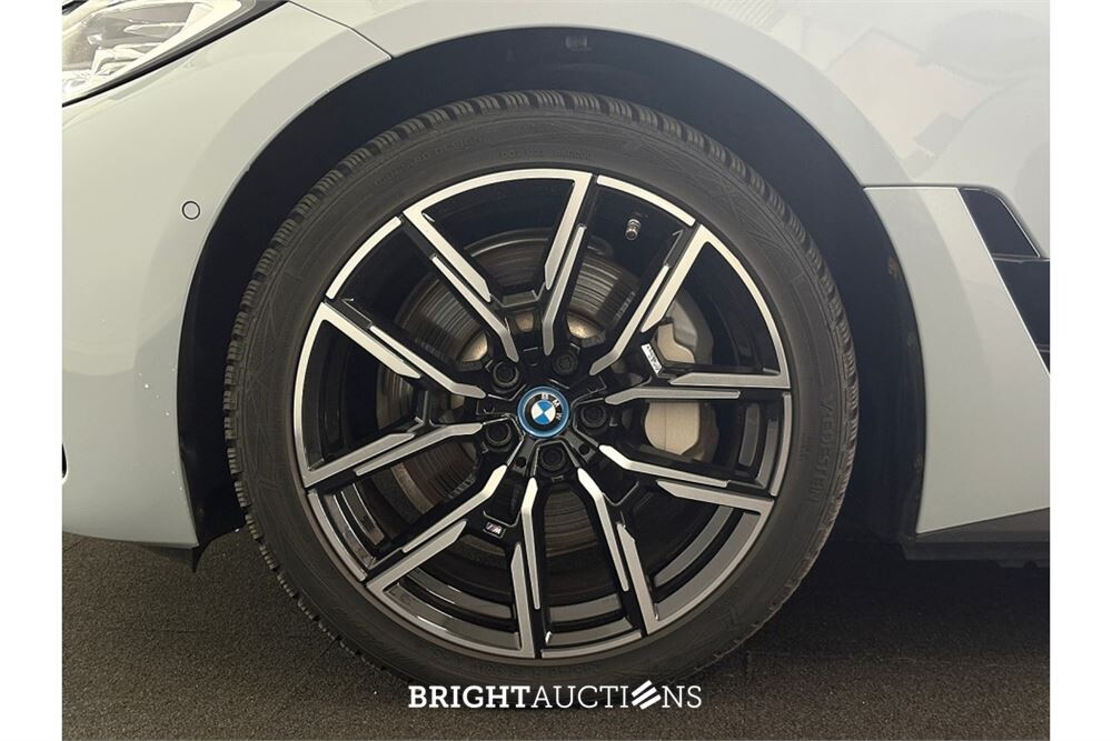 BMW i4 eDrive40 High Executive 84 kWh 2024 (Origineel-NL), X-861-XT