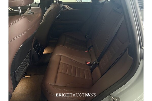 BMW i4 eDrive40 High Executive 84 kWh 2024 (Origineel-NL), X-861-XT