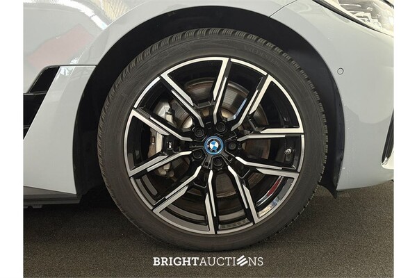 BMW i4 eDrive40 High Executive 84 kWh 2024 (Origineel-NL), X-861-XT