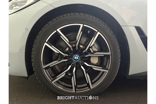 BMW i4 eDrive40 High Executive 84 kWh 2024 (Origineel-NL), X-861-XT
