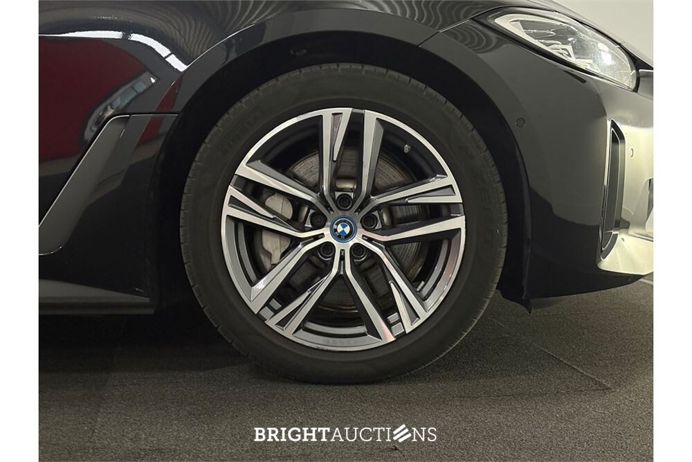BMW i4 eDrive40 High Executive 84 kWh 2023 (Origineel-NL), S-049-BF