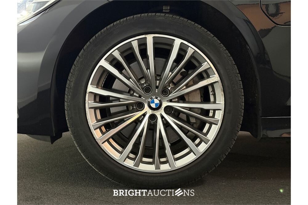 BMW 330e Sedan 296pk 2021 (Origineel-NL) 3-Serie, K-772-XD