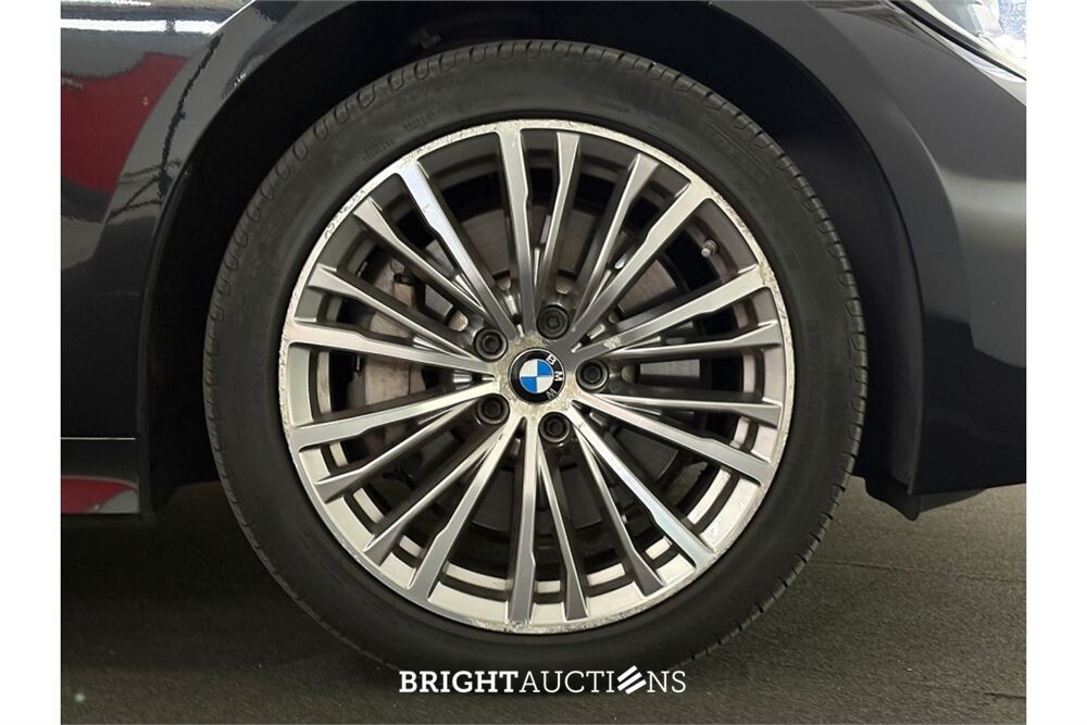 BMW 330e Sedan 296pk 2021 (Origineel-NL) 3-Serie, K-772-XD