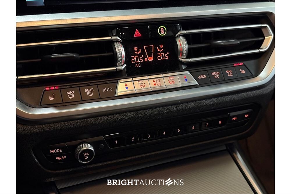 BMW 330e Sedan 296pk 2021 (Origineel-NL) 3-Serie, K-772-XD