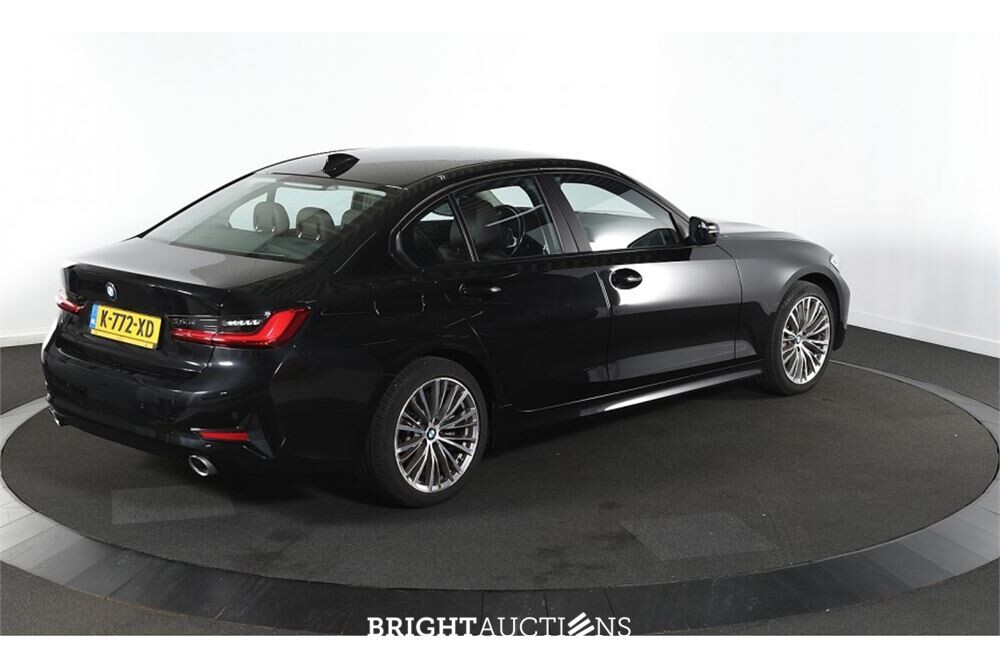 BMW 330e Sedan 296pk 2021 (Origineel-NL) 3-Serie, K-772-XD