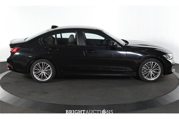 BMW 330e Sedan 296pk 2021 (Origineel-NL) 3-Serie, K-772-XD