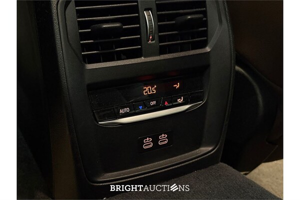 BMW 330e Sedan 296pk 2021 (Origineel-NL) 3-Serie, K-772-XD