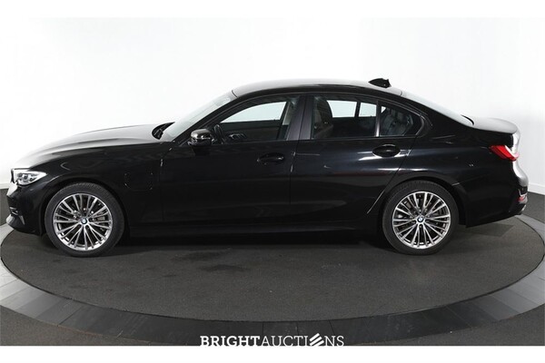 BMW 330e Sedan 296pk 2021 (Origineel-NL) 3-Serie, K-772-XD
