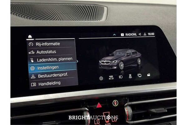 BMW 330e Sedan 296pk 2021 (Origineel-NL) 3-Serie, K-772-XD
